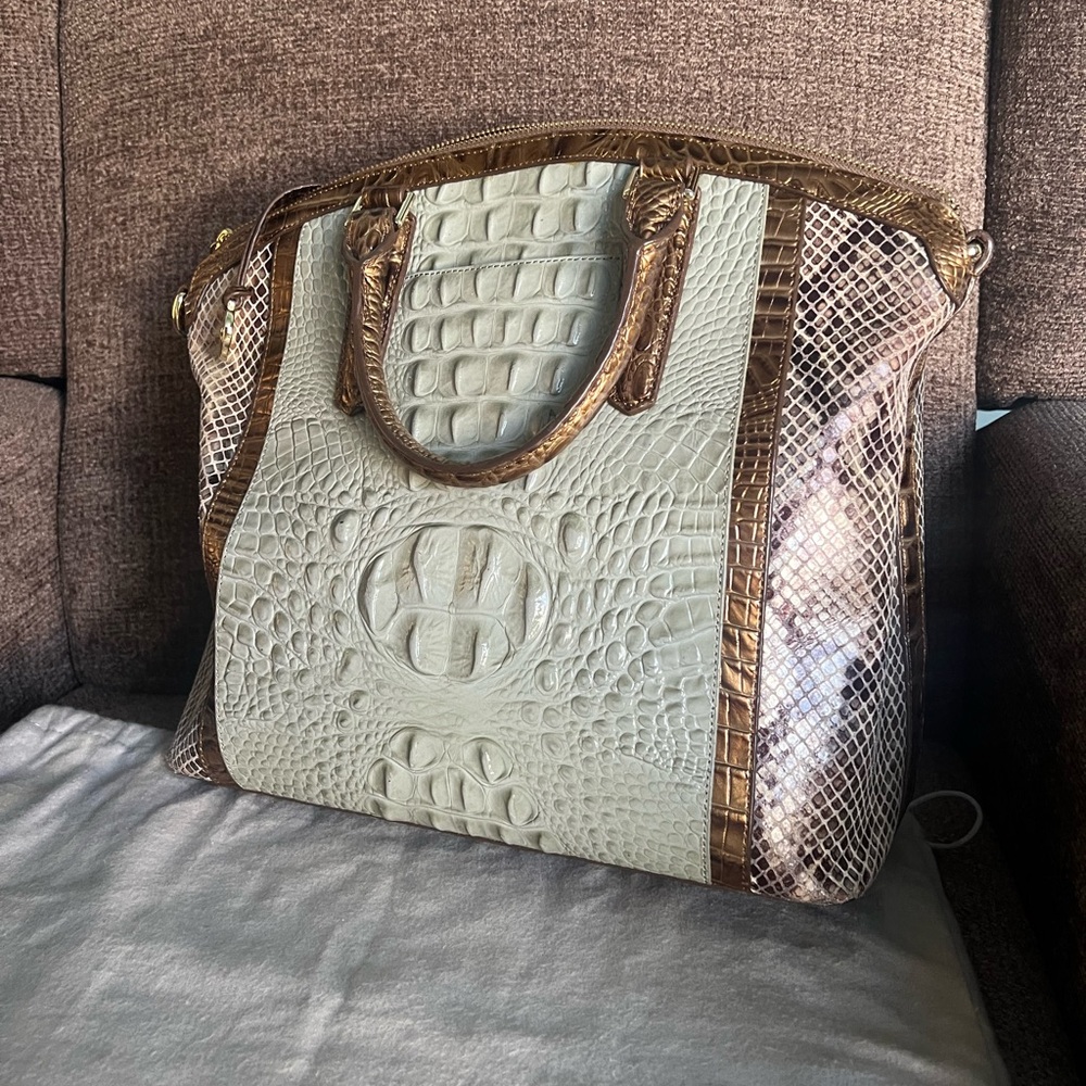 Brahmin Tote Bag with shoulder strap - Picture 3 of 10